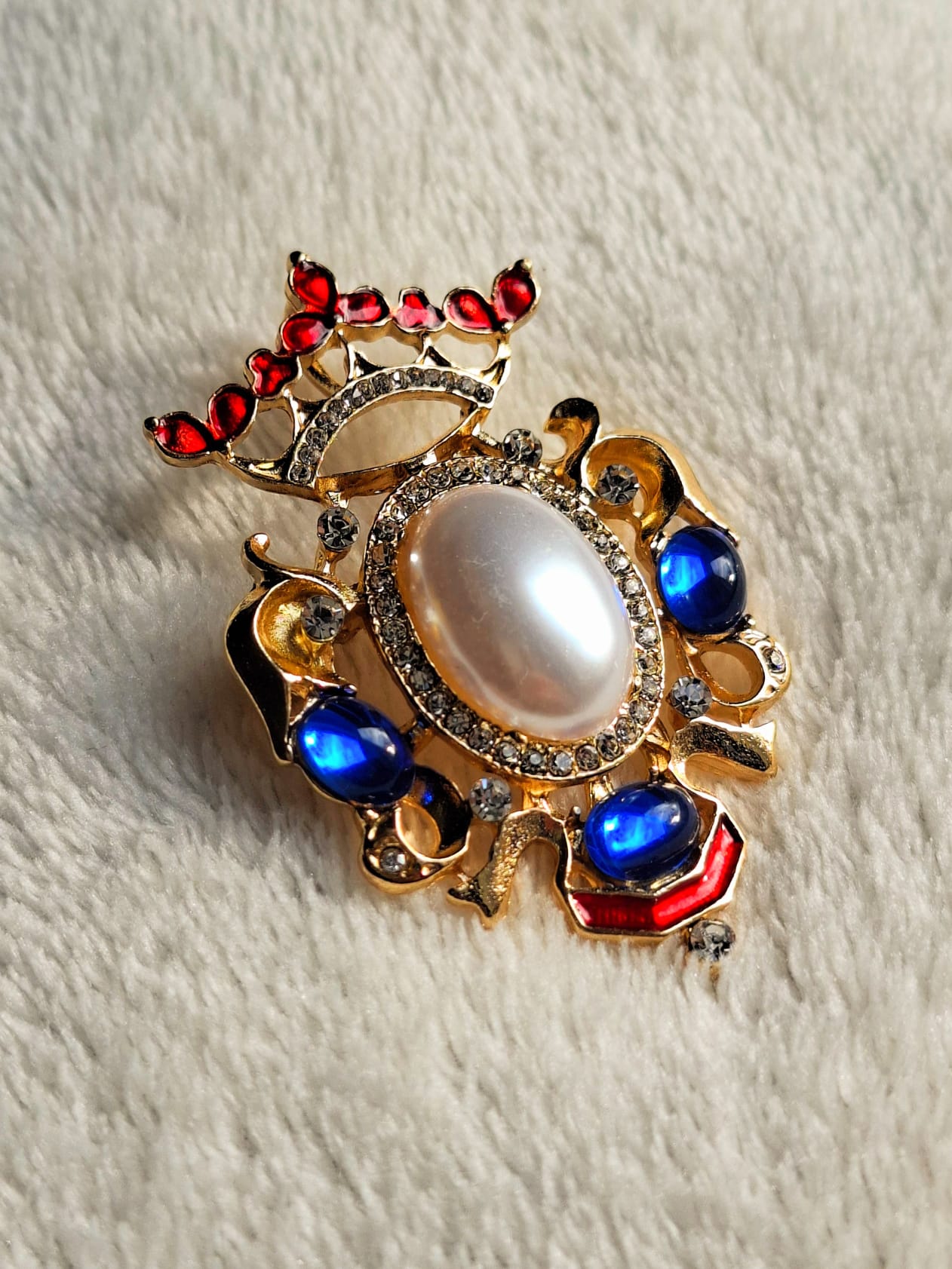 Brooch