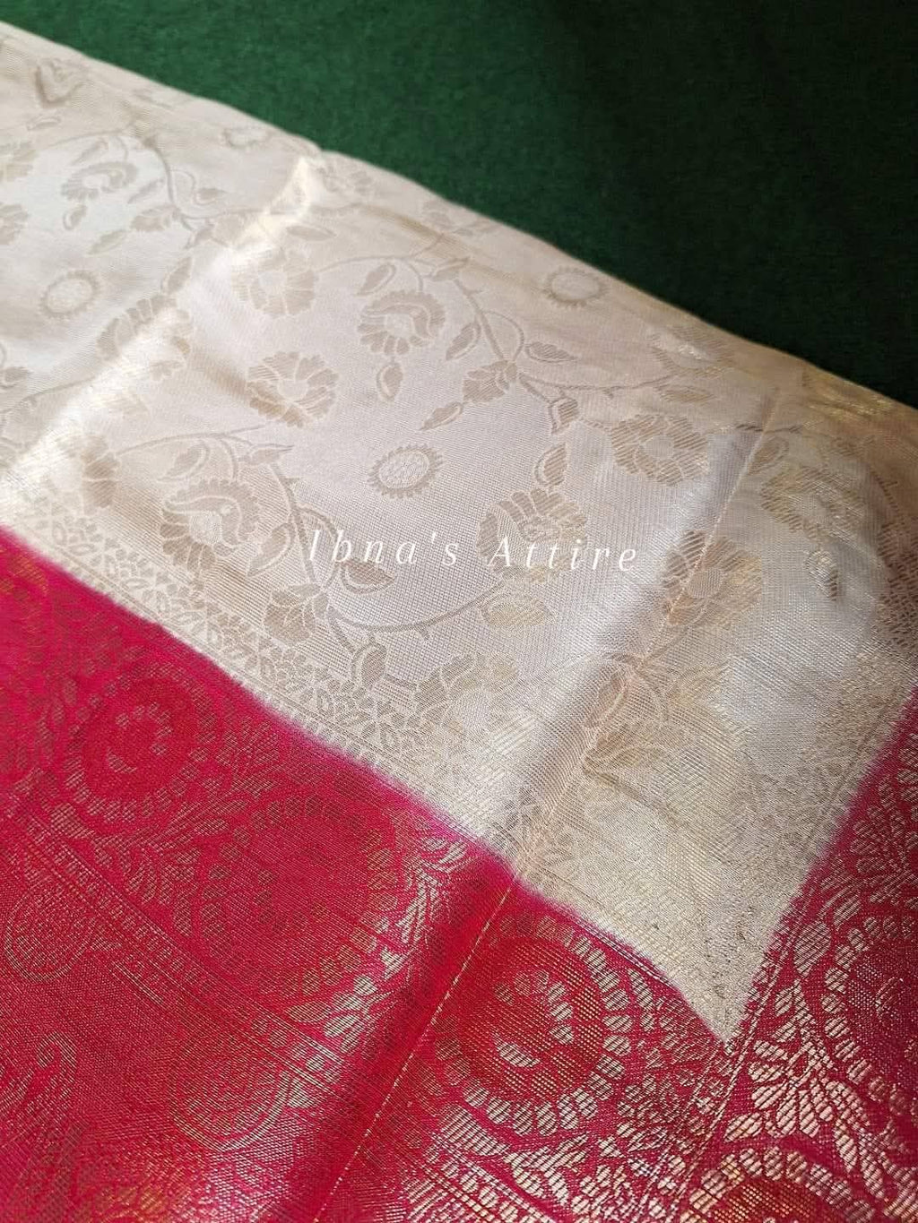 Premium Soft Kanjivaram Silk Saree with a Rich Pallu - Jacquard design- with blouse piece.