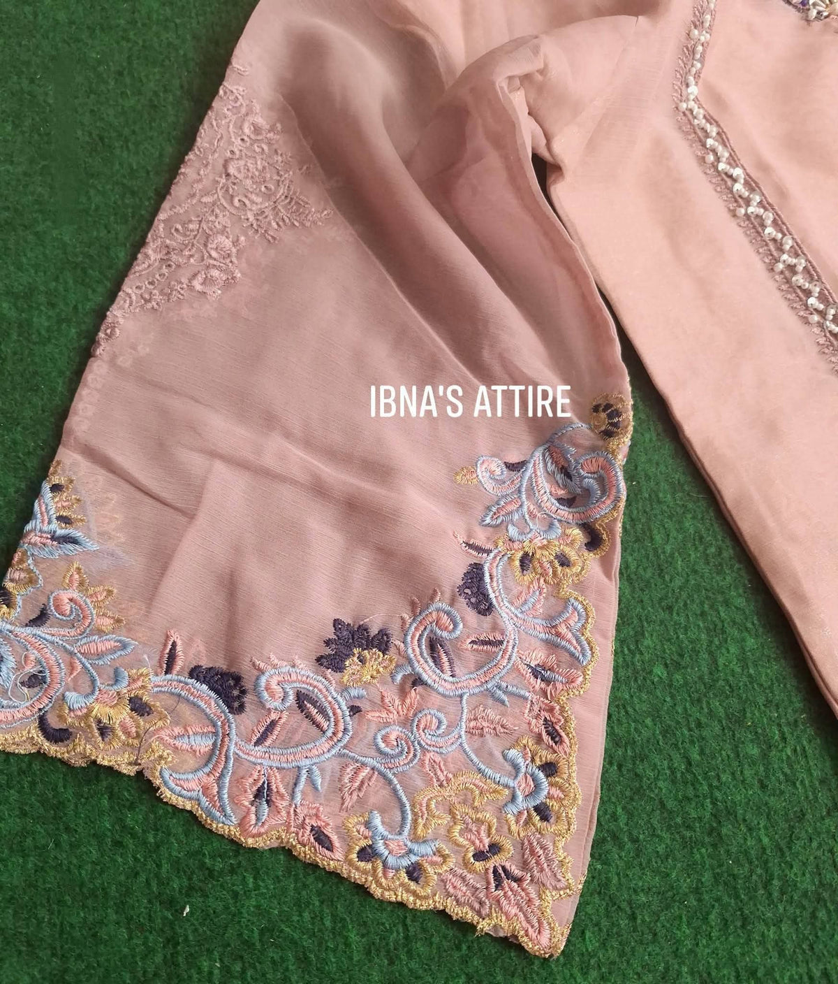 Luxury Pret Pakistani Chiffon Hand-Embellished 3-Piece Suit | Dusty Pink Banarsi Katan Designer Festive Wear (Size-42)