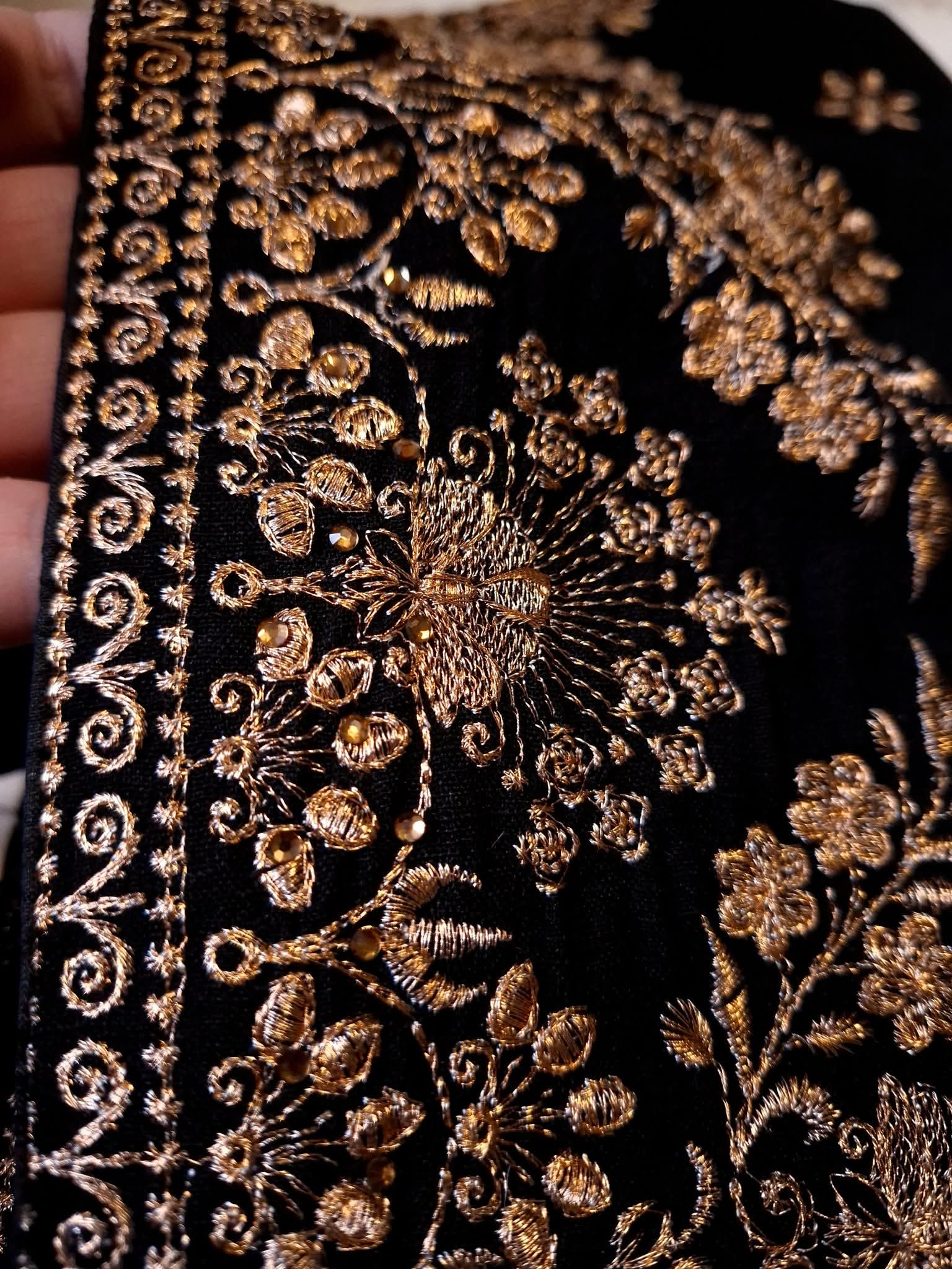Shawl black