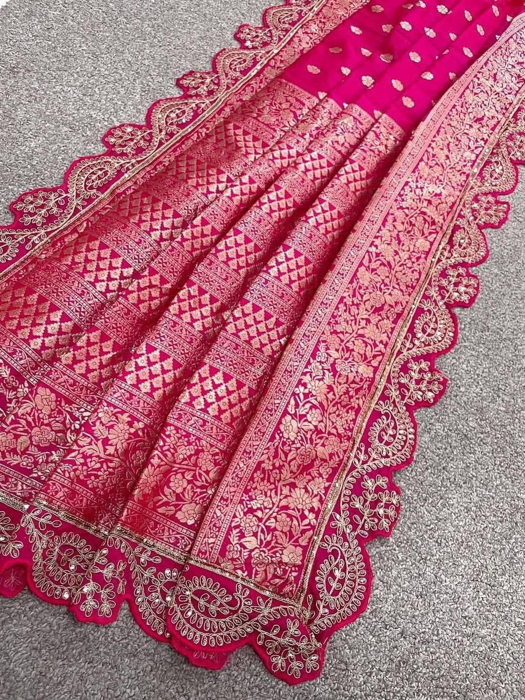 Premium designer Soft Kanjivaram Silk Saree with a Rich Pallu- Cutwork border- Hot Pink / Fuchsia color - with blouse piece