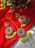Goldplated- earring with headpiece