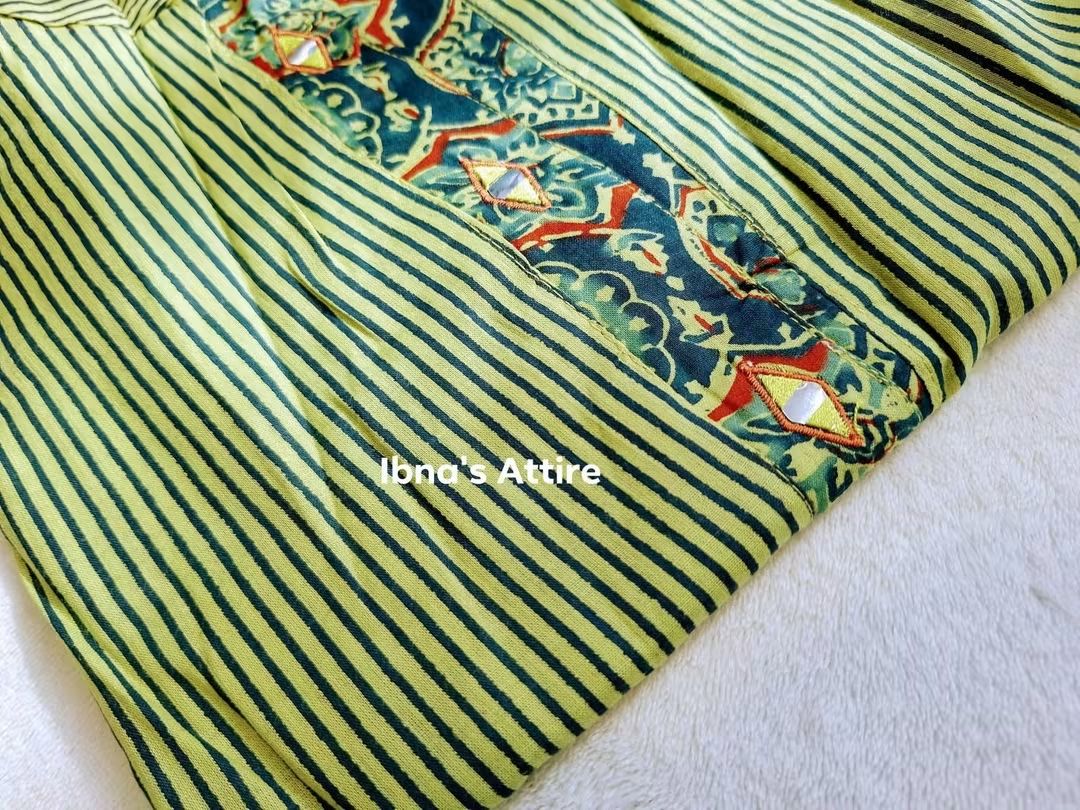 Pure Soft Cotton Ajrak Printed 3-Piece Suit with Applique Work - Green Kurti and Matching Cotton Pant & Dupatta (Size- 46)