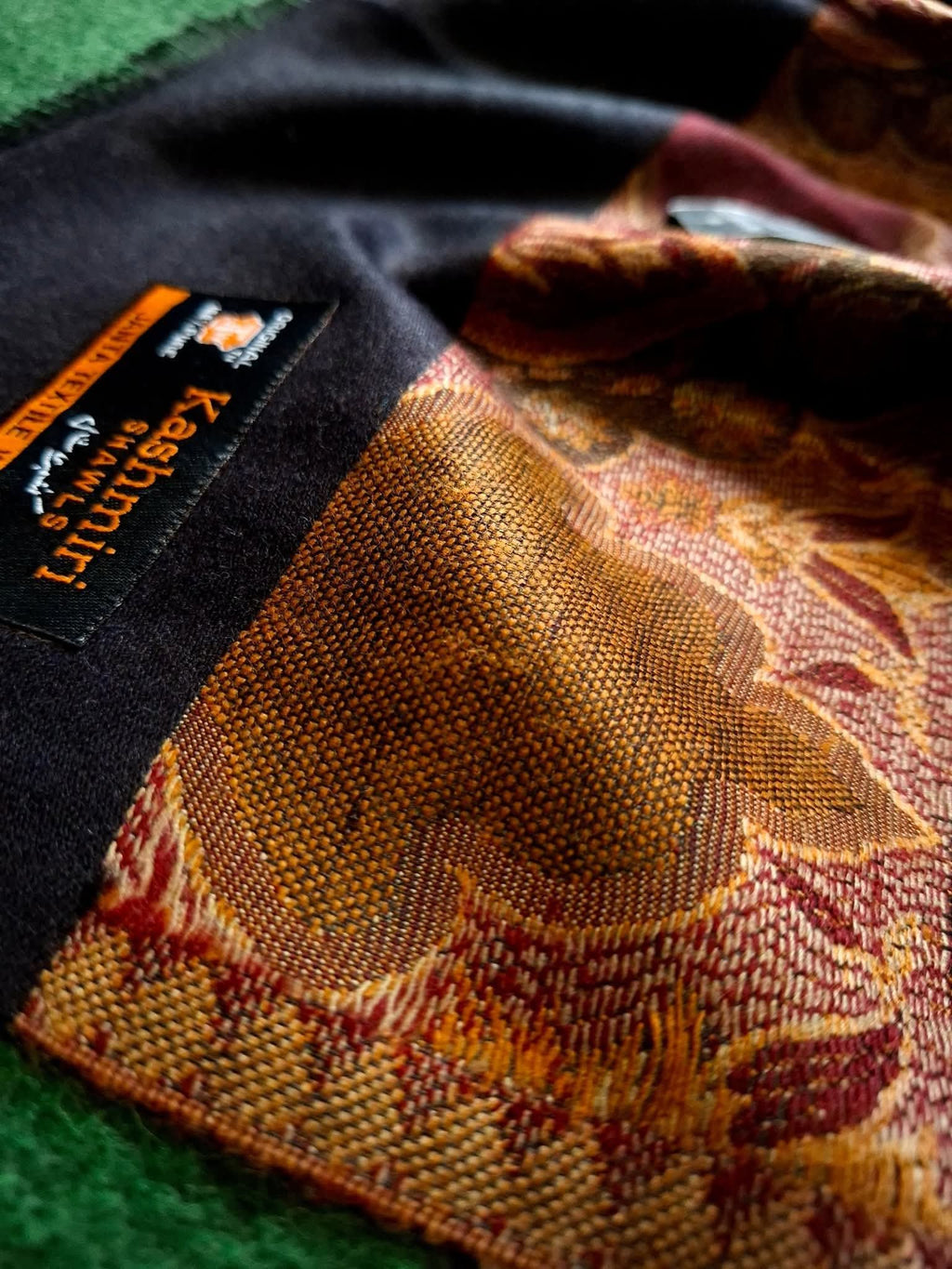 Original kasmiri shawl