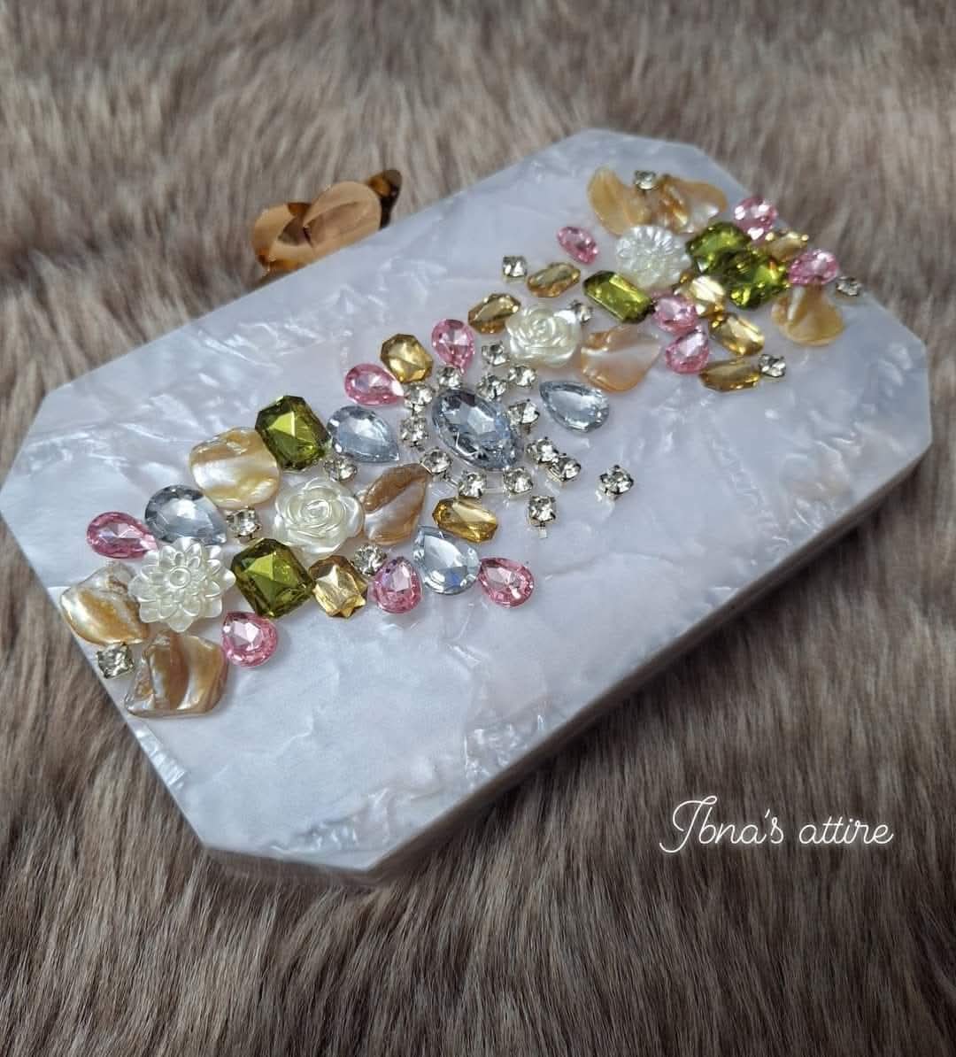 Party clutch