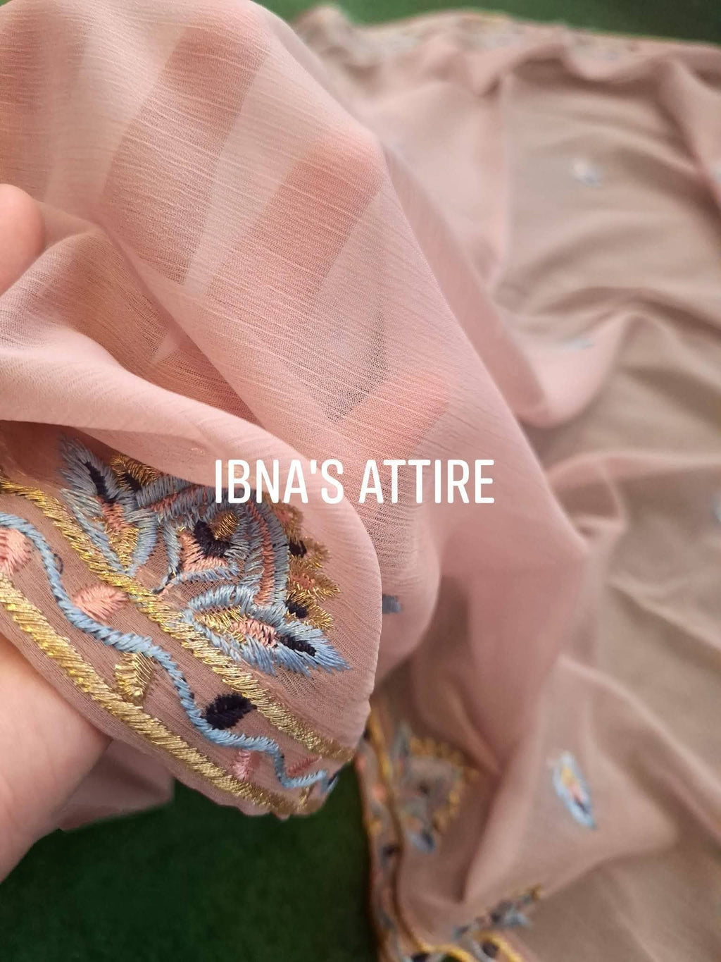 Luxury Pret Pakistani Chiffon Hand-Embellished 3-Piece Suit | Dusty Pink Banarsi Katan Designer Festive Wear (Size-42)