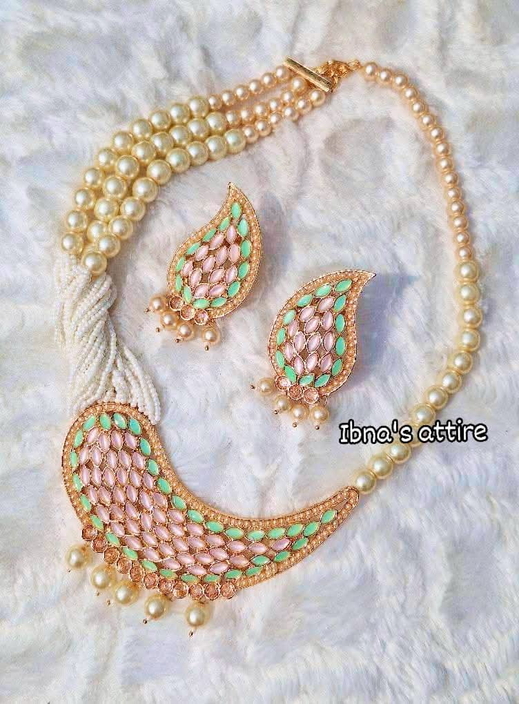 Party necklace set