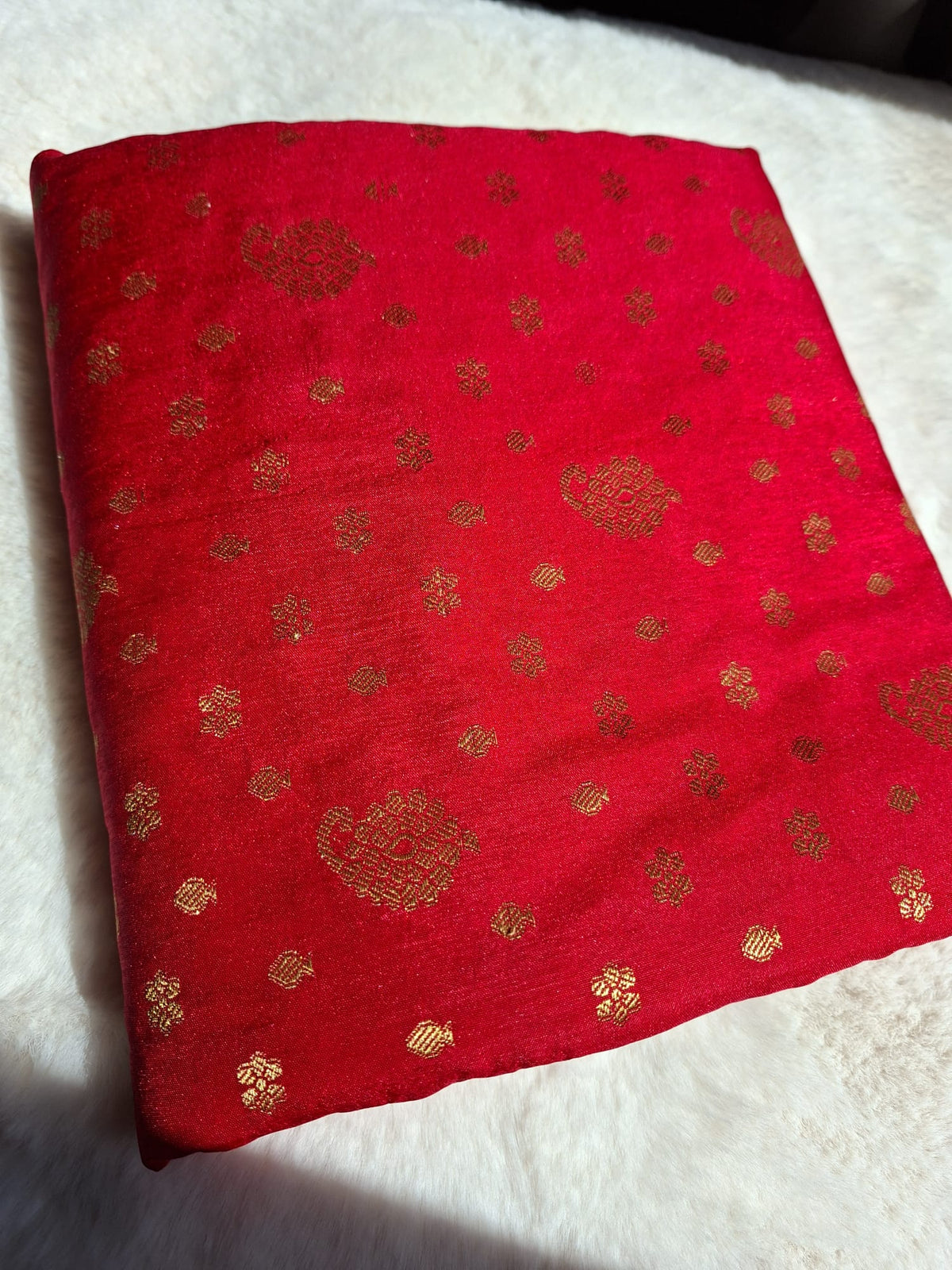Banarasi Maulbeerseidensari