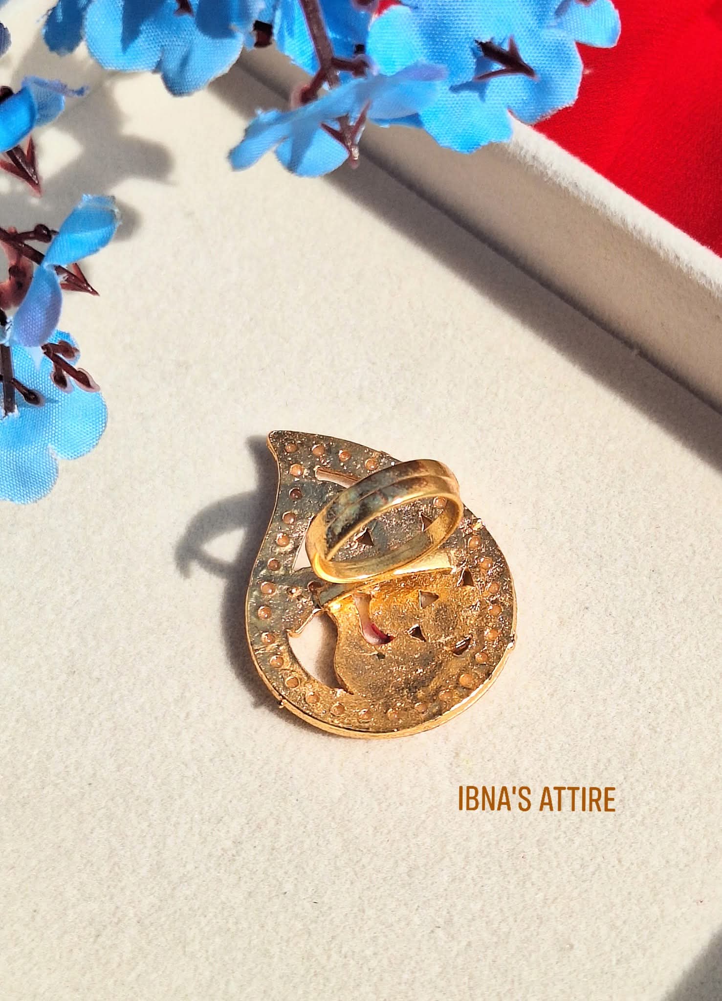 Goldplated peacock adjustable ring