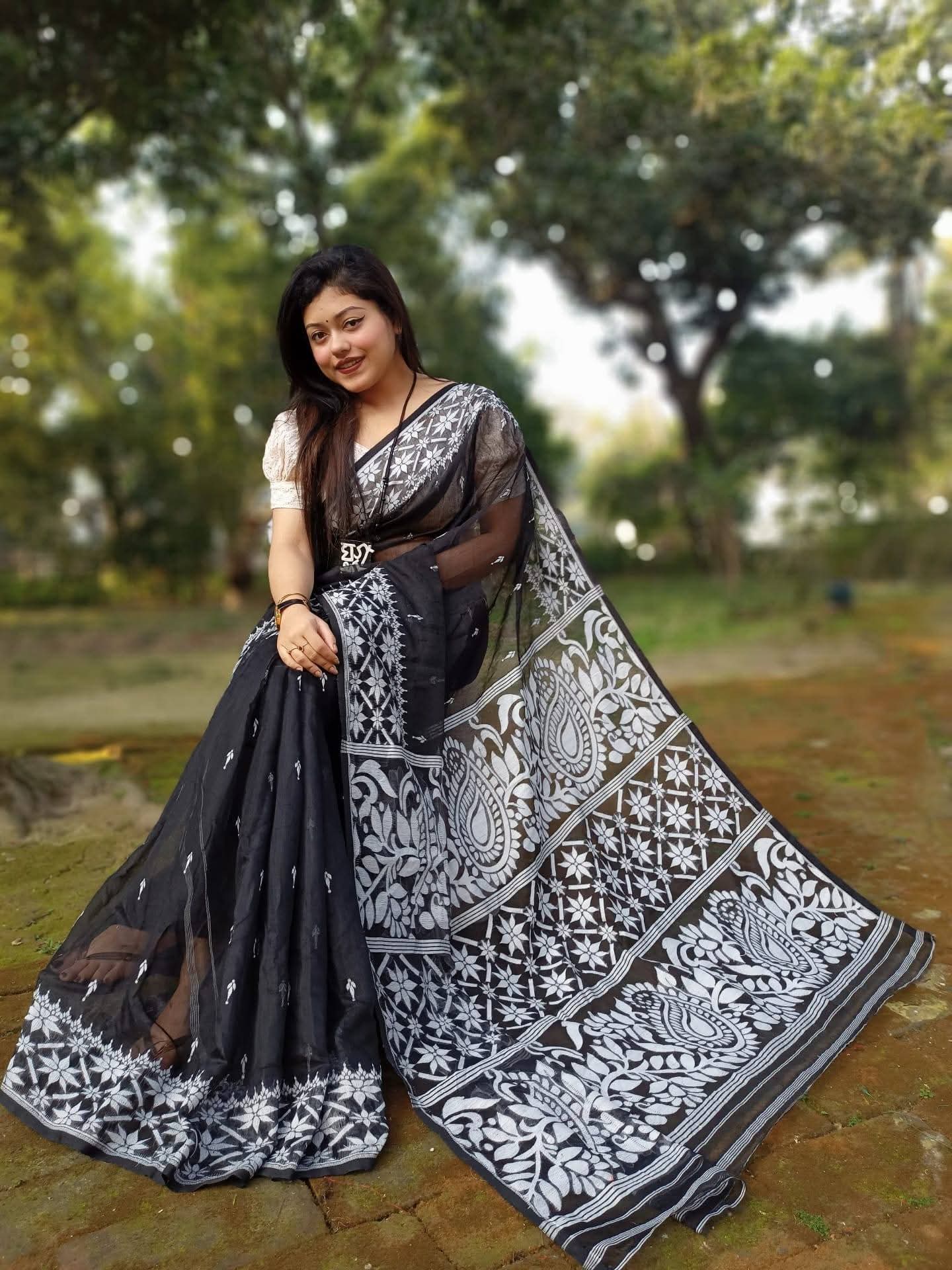 Jamdani saree-power loom-black & white