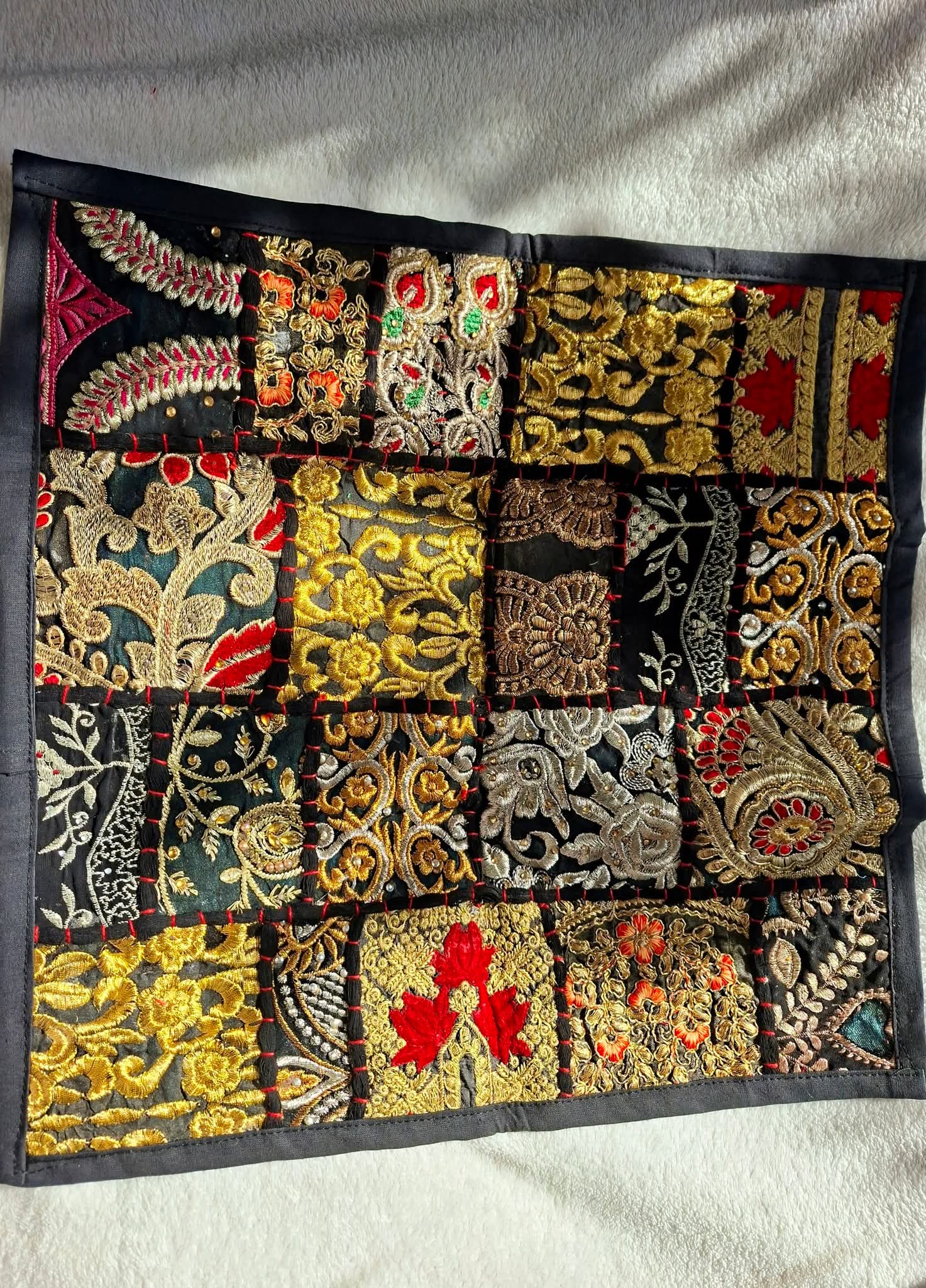 Boho handmade cushion cover - (40×40cm)