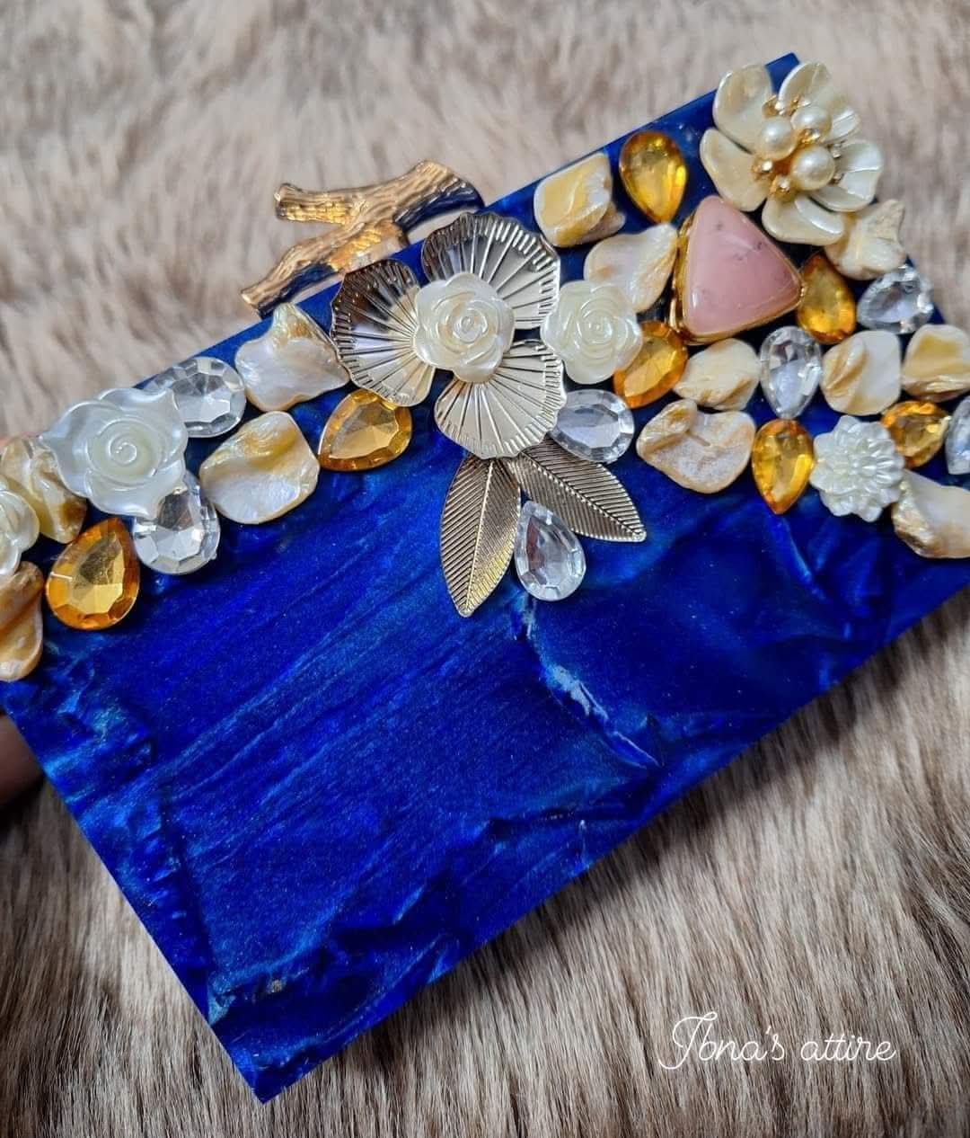 Party clutch