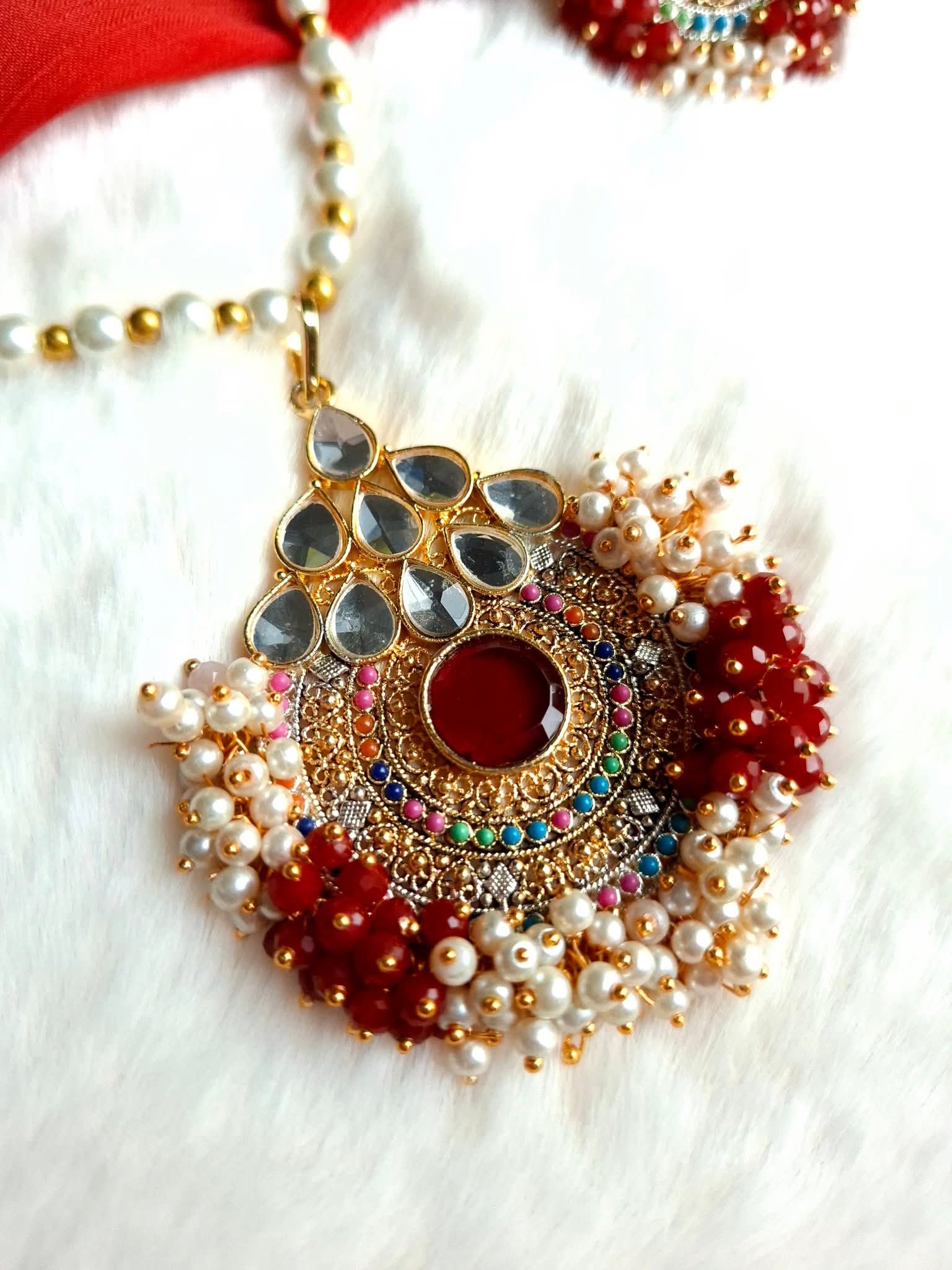 Necklace set