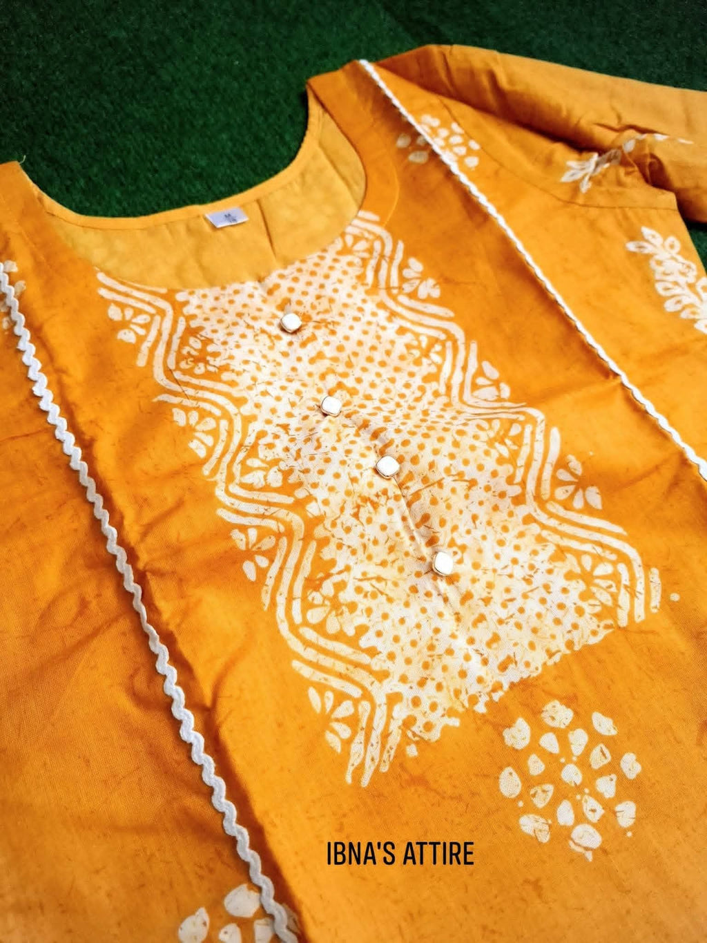 Pure lawn salwar kamiz